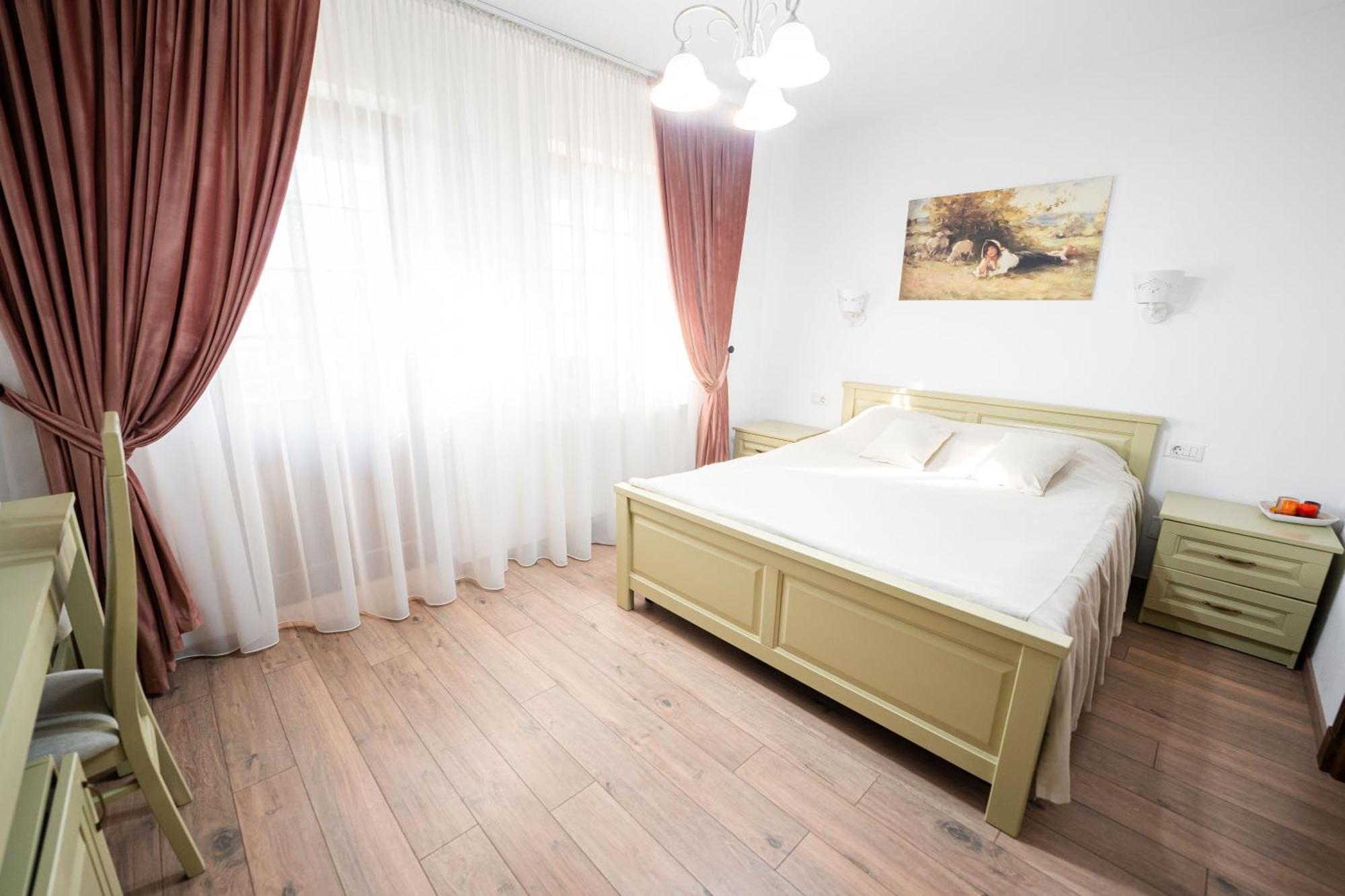 Casa Andra Hotel Siret ภายนอก รูปภาพ