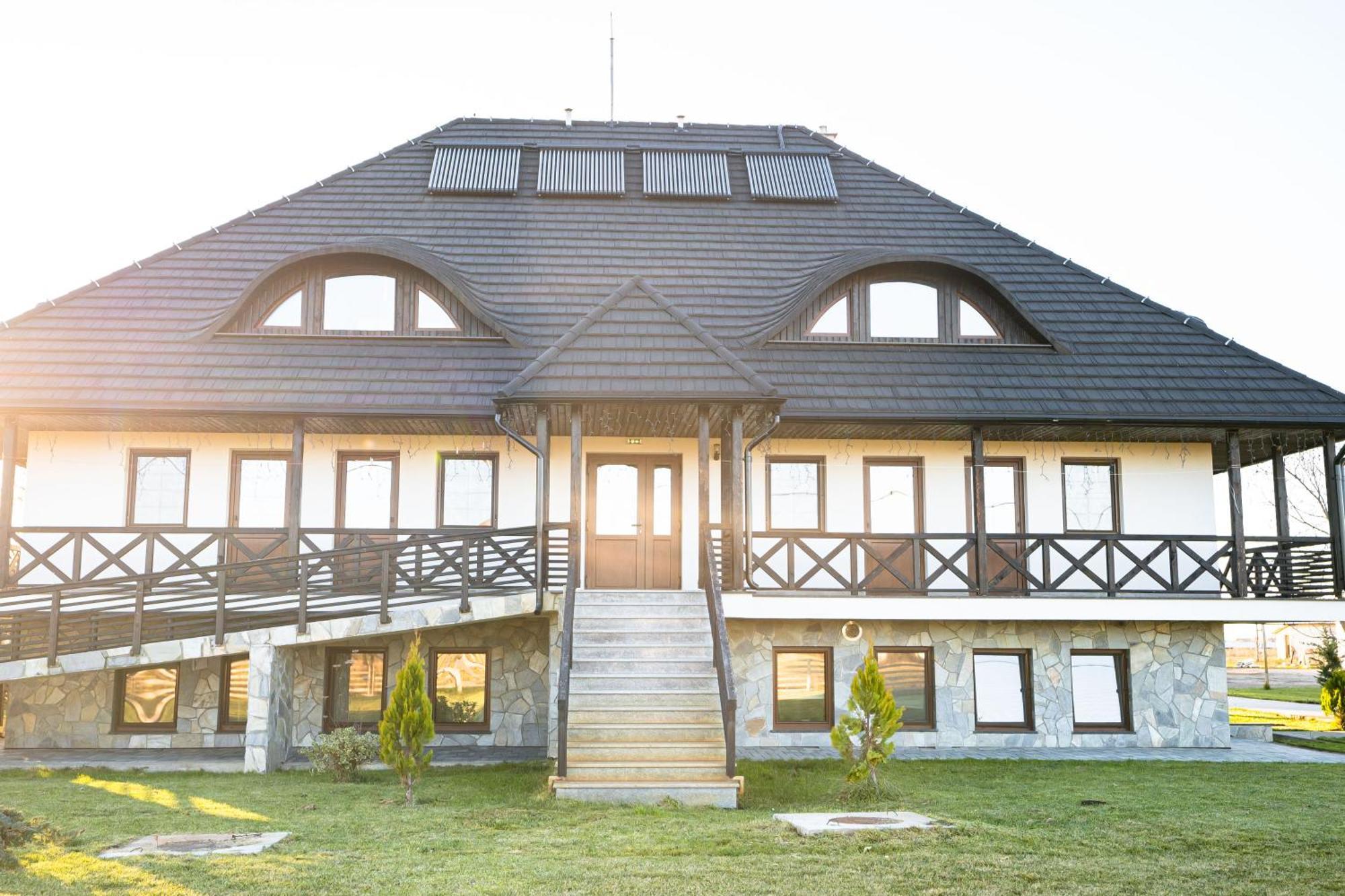 Casa Andra Hotel Siret ภายนอก รูปภาพ